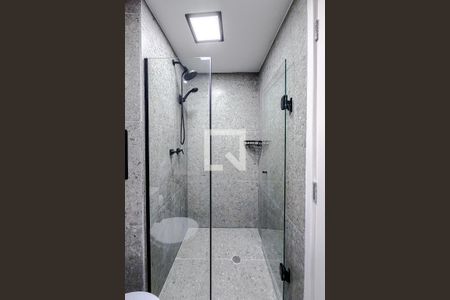 Banheiro Social de kitnet/studio para alugar com 1 quarto, 24m² em Vila Mariana, São Paulo