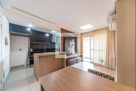 Sala de apartamento à venda com 2 quartos, 60m² em Campestre, Santo André