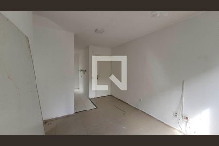 Apartamento para alugar com 2 quartos, 38m² em Jardim das Oliveiras, Itaquaquecetuba