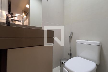 Banheiro da Suíte 1 de casa à venda com 4 quartos, 300m² em Vila Galvão, Guarulhos