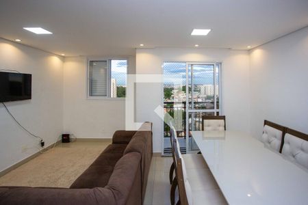 Sala de apartamento para alugar com 2 quartos, 65m² em Canhema, Diadema