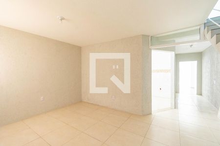 Casa à venda com 2 quartos, 100m² em Harmonia, Canoas