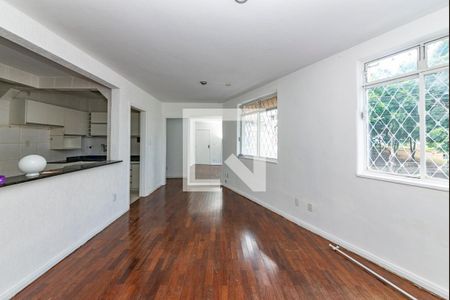 Sala de apartamento para alugar com 3 quartos, 120m² em Alto dos Pinheiros, Belo Horizonte