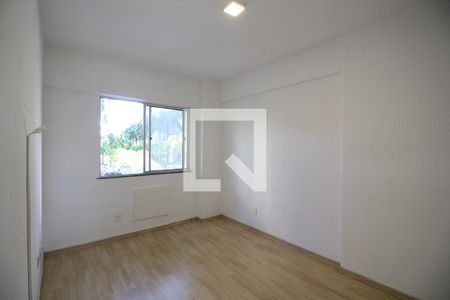 Quarto 2 de apartamento para alugar com 2 quartos, 63m² em Barra Olímpica, Rio de Janeiro