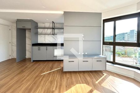 Sala de apartamento para alugar com 2 quartos, 61m² em Saco dos Limões, Florianópolis