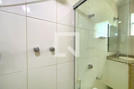 Banheiro da Suíte 1 de casa à venda com 4 quartos, 176m² em Santa Rosa, Belo Horizonte