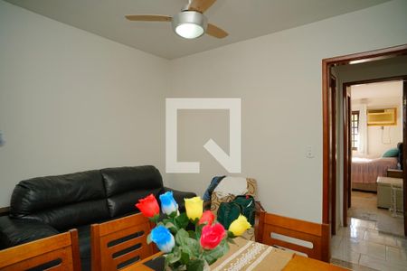 Quarto 1 de casa de condomínio para alugar com 2 quartos, 360m² em Itaupuaçu, Maricá