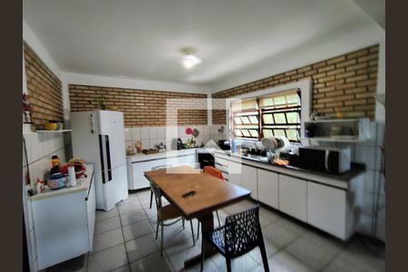 Casa para alugar com 3 quartos, 120m² em Barra da Lagoa, Florianópolis