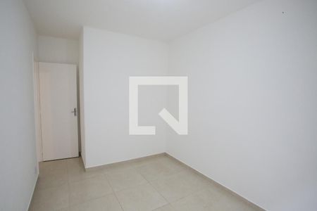 Quarto 1 de apartamento para alugar com 2 quartos, 58m² em Taquara, Rio de Janeiro