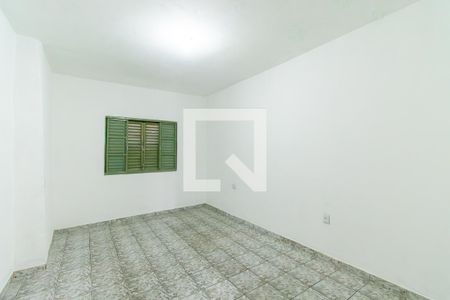 Sala/Quarto de casa para alugar com 1 quarto, 28m² em Vila Tolstoi, São Paulo