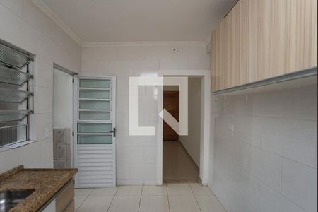 Cozinha de casa para alugar com 2 quartos, 48m² em Bom Retiro, São Paulo
