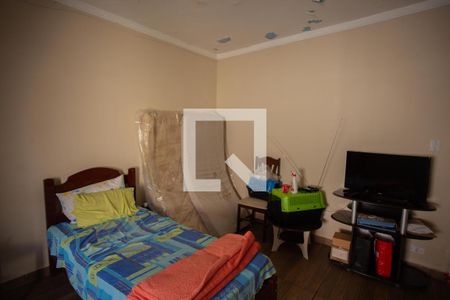 QUARTO 1 de casa à venda com 4 quartos, 225m² em Parque Sao Domingos Vila Jaquara, São Paulo