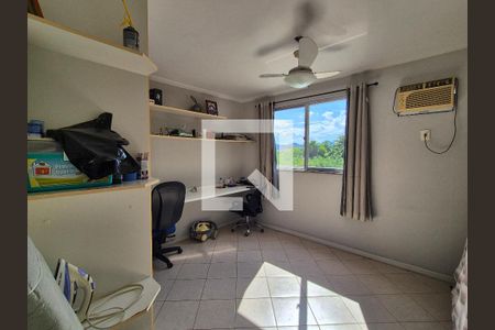 Suíte  de casa de condomínio à venda com 4 quartos, 130m² em Vargem Pequena, Rio de Janeiro