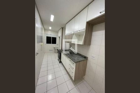 Apartamento para alugar com 2 quartos, 55m² em Jardim Tupanci, Barueri