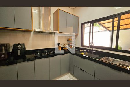 Casa de Condomínio à venda com 3 quartos, 138m² em Medeiros, Jundiaí