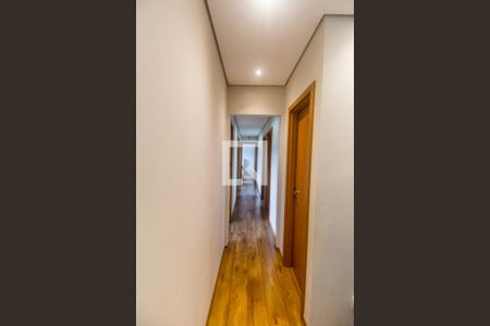 Corredor de apartamento à venda com 3 quartos, 133m² em Tamboré, Santana de Parnaíba