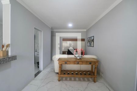 Sala de apartamento para alugar com 2 quartos, 75m² em Morro do Maluf, Guarujá