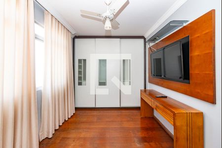 Suíte de apartamento para alugar com 4 quartos, 320m² em Padre Eustáquio, Belo Horizonte