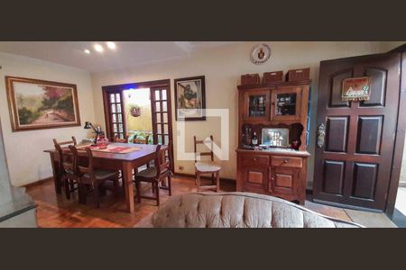 Casa para alugar com 4 quartos, 200m² em Parque Continental, Osasco