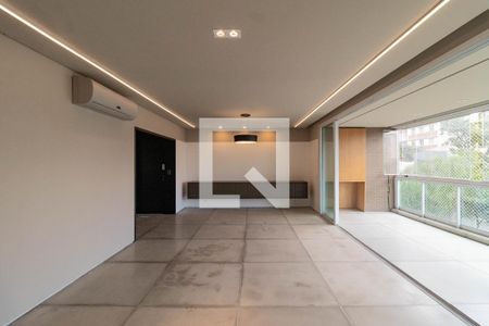 Sala de apartamento à venda com 3 quartos, 137m² em Perdizes, São Paulo