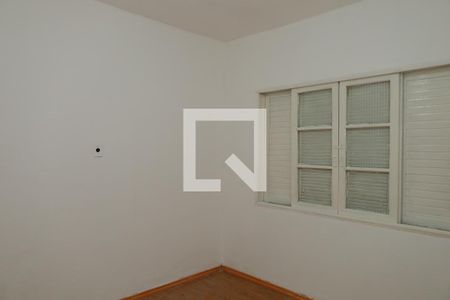 Quarto 2 de casa para alugar com 2 quartos, 70m² em Conjunto Residencial José Bonifácio, São Paulo