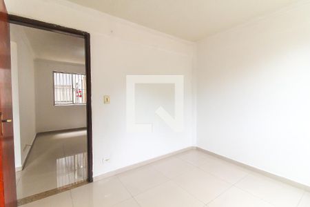 Quarto 1 de apartamento para alugar com 2 quartos, 45m² em Conjunto Habitacional Fazenda do Carmo, São Paulo