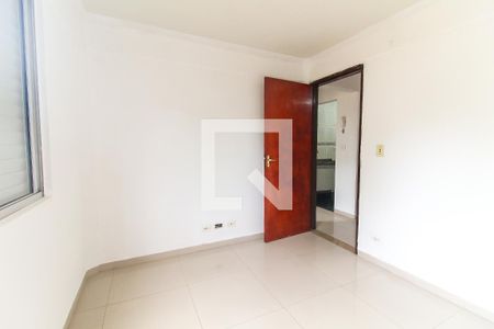 Quarto 1 de apartamento para alugar com 2 quartos, 45m² em Conjunto Habitacional Fazenda do Carmo, São Paulo