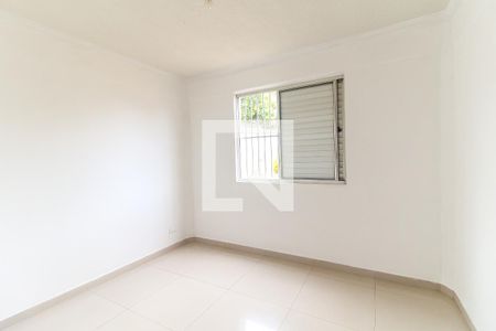 Quarto 1 de apartamento para alugar com 2 quartos, 45m² em Conjunto Habitacional Fazenda do Carmo, São Paulo