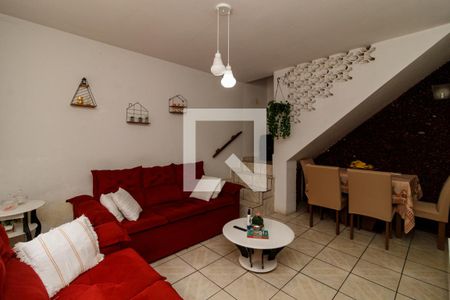 Sala de casa à venda com 2 quartos, 250m² em Vila Sabrina, São Paulo