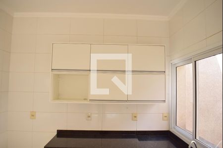 Cozinha - Armários de apartamento para alugar com 2 quartos, 67m² em Jardim Botânico, Ribeirão Preto