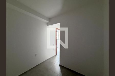 Quarto 2 de apartamento para alugar com 2 quartos, 36m² em Taquara, Rio de Janeiro