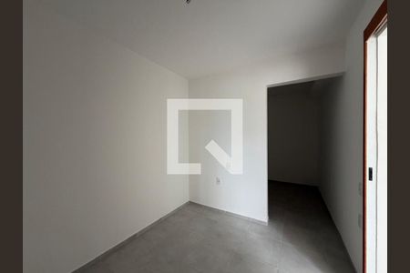 Quarto 1 de apartamento para alugar com 2 quartos, 36m² em Taquara, Rio de Janeiro