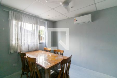 Sala / Cozinha de casa para alugar com 3 quartos, 300m² em Vila Lanzara, Guarulhos
