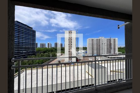 Varanda de apartamento para alugar com 2 quartos, 52m² em Barra Olímpica, Rio de Janeiro