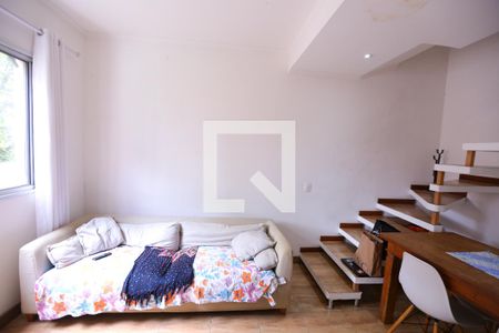 Sala de casa de condomínio para alugar com 2 quartos, 150m² em Jaraguá, São Paulo