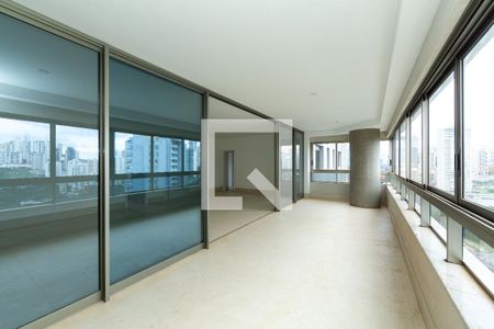 VARANDA de apartamento à venda com 4 quartos, 207m² em Vila das Flores, Nova Lima