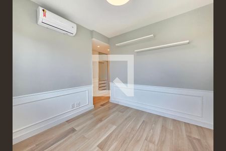 Quarto Suíte 1 de apartamento à venda com 4 quartos, 203m² em Funcionários, Belo Horizonte