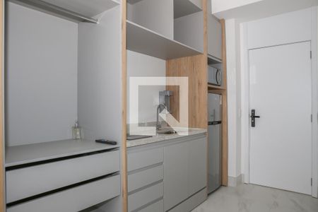 Cozinha de kitnet/studio para alugar com 1 quarto, 26m² em Perdizes, São Paulo