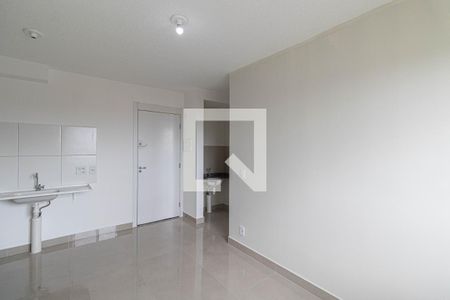 Sala/Cozinha/Área de Serviço de apartamento para alugar com 2 quartos, 36m² em Vila Norma, São Paulo