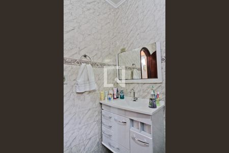 Banheiro de casa à venda com 3 quartos, 250m² em Jardim Peri, São Paulo