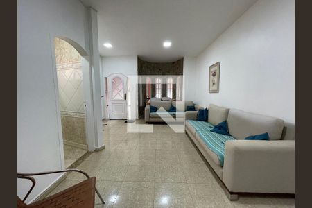 Sala de casa à venda com 3 quartos, 180m² em Jardim das Vertentes, São Paulo