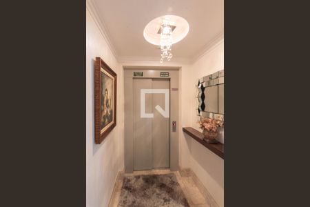 Hall de entrada de apartamento à venda com 3 quartos, 169m² em Parque Prado, Campinas