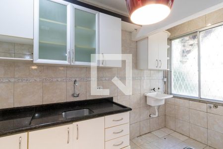 Cozinha e Área de Serviço de apartamento para alugar com 2 quartos, 50m² em Vila Nova, Porto Alegre