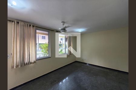 Casa de Condomínio à venda com 4 quartos, 110m² em Taquara, Rio de Janeiro