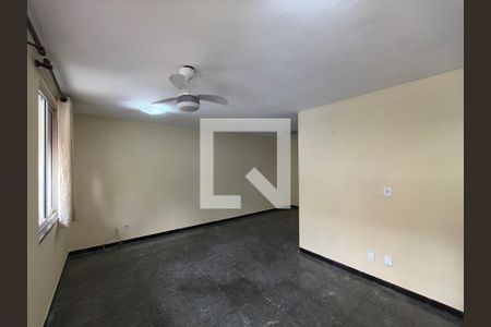 Casa de Condomínio à venda com 4 quartos, 110m² em Taquara, Rio de Janeiro