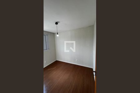 Quarto de apartamento para alugar com 2 quartos, 40m² em Lajeado, Cotia