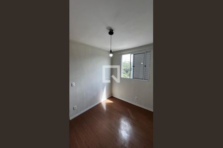 Quarto de apartamento para alugar com 2 quartos, 40m² em Lajeado, Cotia