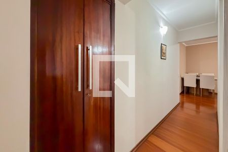 Corredor de apartamento à venda com 2 quartos, 54m² em Jardim da Gloria, São Paulo