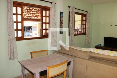 Casa para alugar com 4 quartos, 250m² em Chácara Canta Galo, Cotia