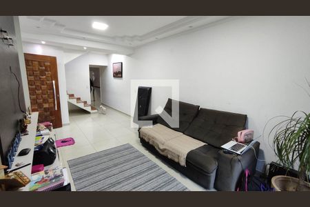 Sala de casa para alugar com 3 quartos, 200m² em Vila Jamil, Ferraz de Vasconcelos